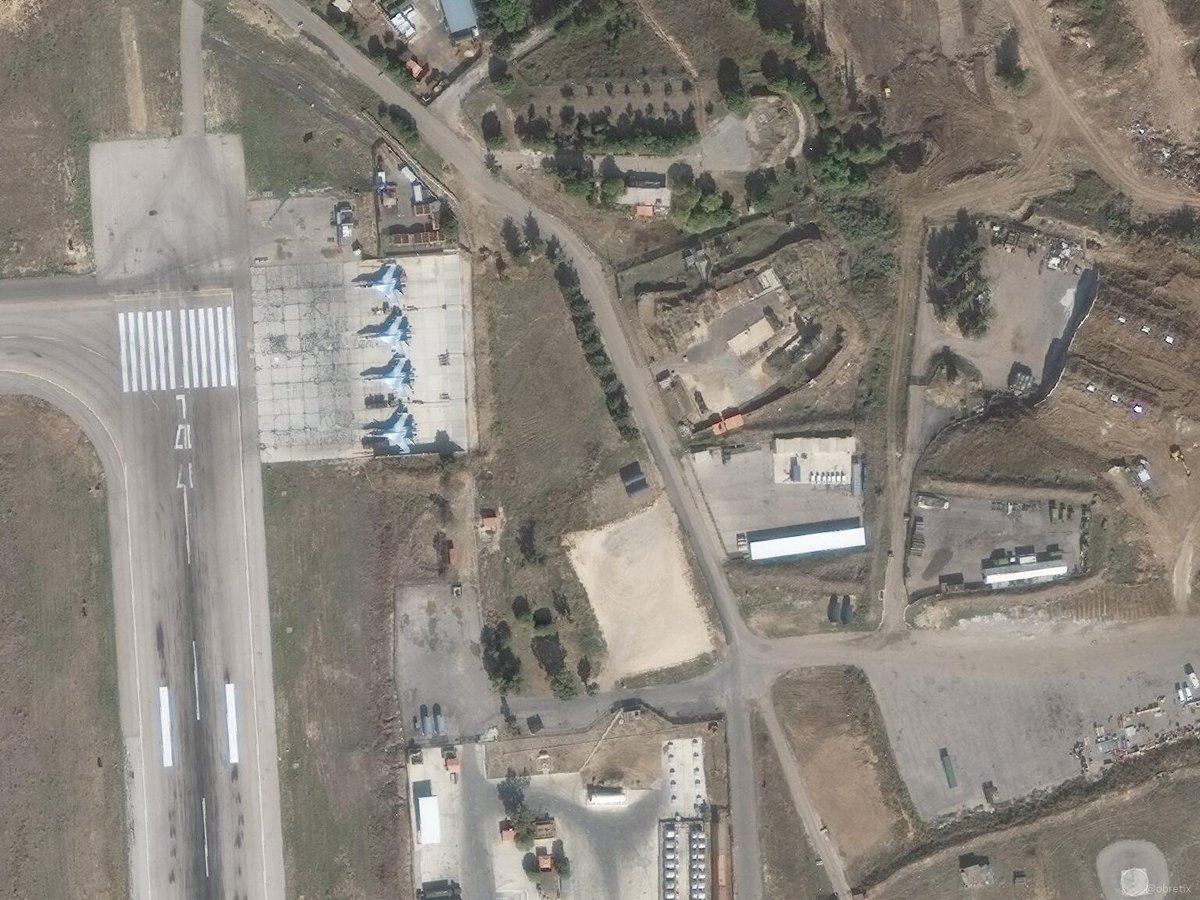 миг-29 ввс кндр. латакия хмеймим. су-25 rf-95486. сирия латакия хмеймим. су-25 домна.