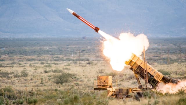 תוצאת תמונה עבור ‪patriot missile‬‏