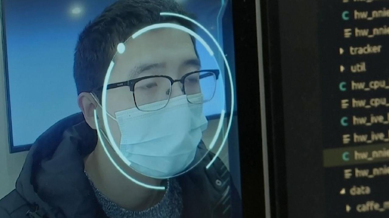 Chinese technologie herkent gezichten met mondkapjes