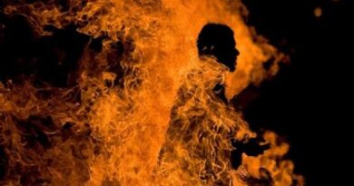 Iran-Self-immolation-burn-to-death