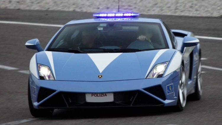 לא תצליחו לברוח: ניידות המשטרה המהירות בעולם - TheCar חדשות רכב ...