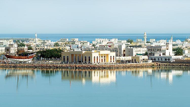 سلطنة عُمان تسجّل نمواً بنسبة 43.6% في أعداد السياح القادمين عبر السفن  السياحية في 2019 | مجلة رواد الأعمال