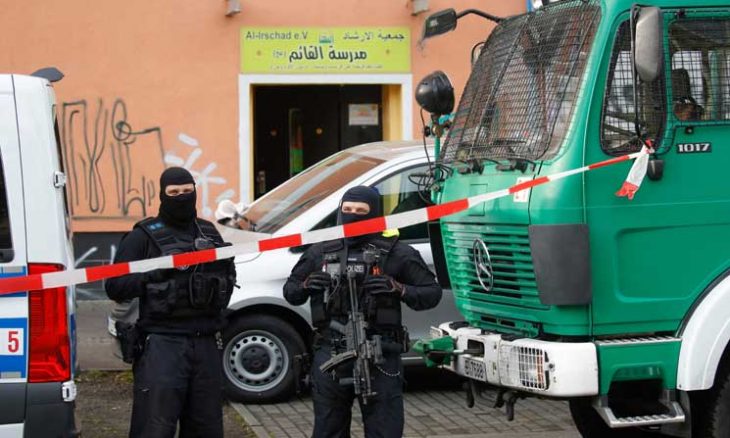 ألمانيا تحظر جماعة حزب الله وتصنفها منظمة إرهابية وتنفذ مداهمات ضد مشتبه  بهم- (صور) | القدس العربي