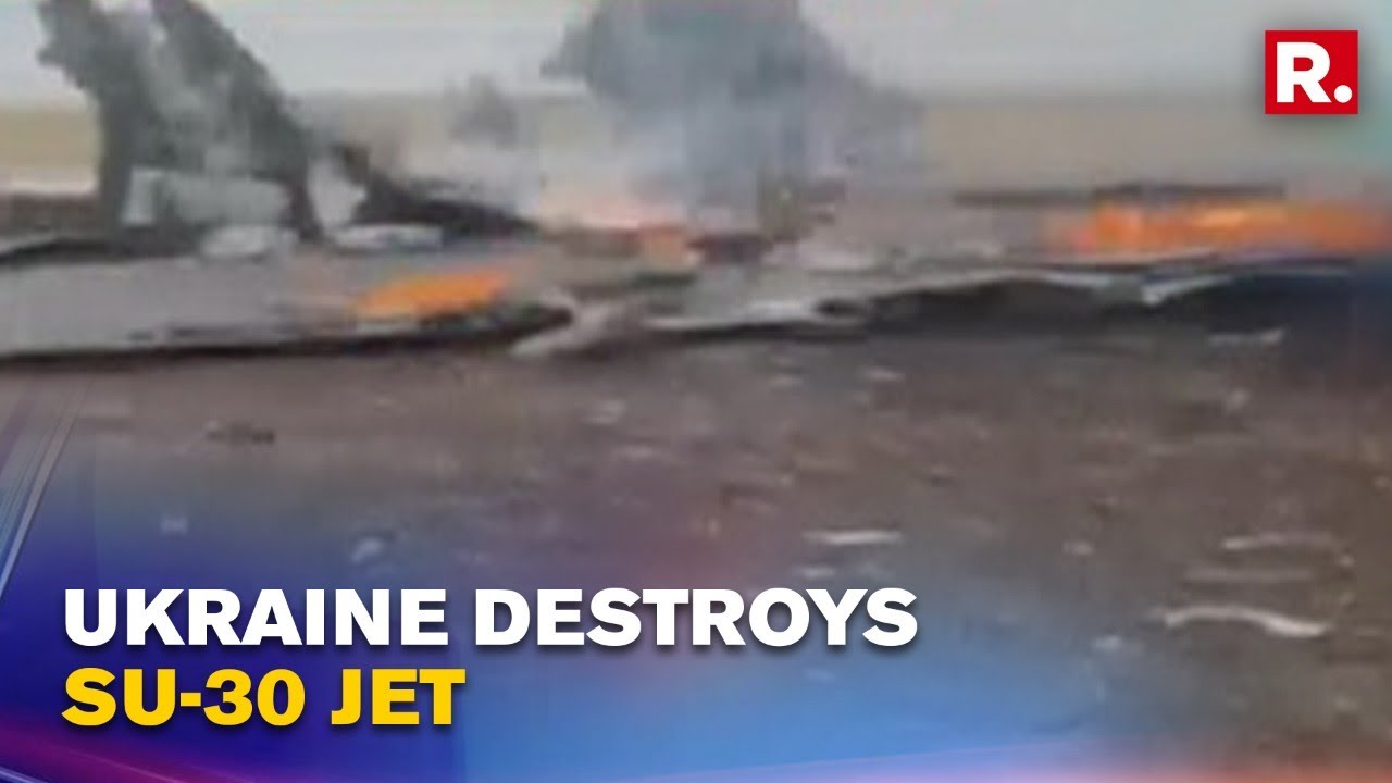 Ukrainian Army Shoots Down Russian Fighter Jet Sukhoi-30 | Russia-Ukraine War Latest Updates - YouTube
