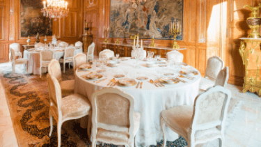 חדר האוכל של ארמון ריפעת אל-אסד בפריז