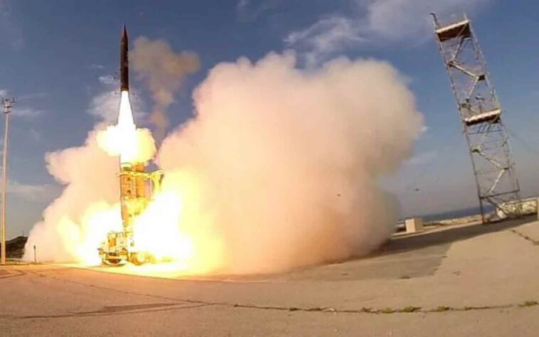 גרמניה רוכשת את מערכת ההגנה הישראלית נגד טילים בליסטיים "חץ 3".