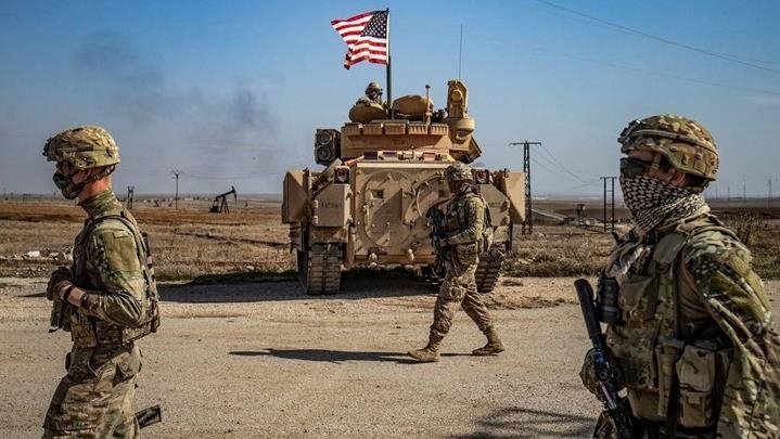 واشنطن إكزامينر: على الولايات المتحدة أن ترد داخل إيران إذا قُتل جنود أمريكيون في سورية