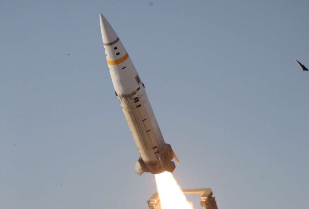 האם אוקראינה תקבל את הטיל הבליסטי ATACMS עם טווח של 300 ק"מ שישוגר ממשגרי HIMAR?