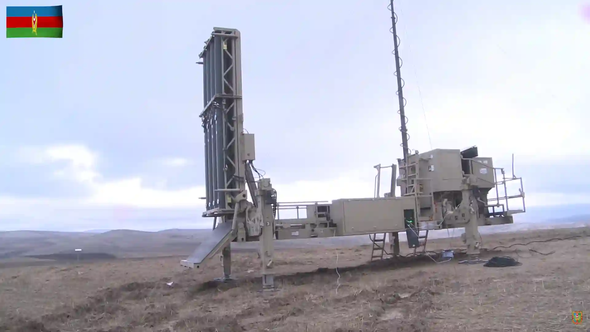 כשהמתח עם ארמניה שוב עולה, אזרבייג'ן בוחנת טילים של מערכת ההגנה האווירית הישראלית ברק-8 נגד טיל בליסטי (וידאו)