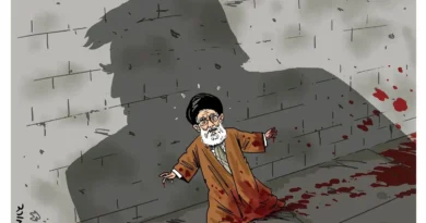 צילו המאיים של הענק! צילו המאיים של הענק!