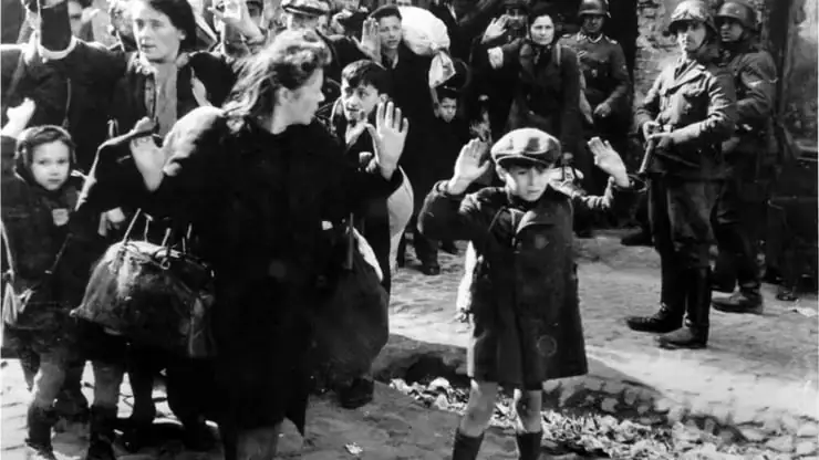 עיתונאי סורי: "באותם זמנים אפלים, כאשר פחד דפק על דלתות לפני מגפי צבא והיהודים נרדפו על שום פשע…."