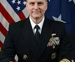 מנהל המטות המשולבים של צבא ארה"ב הודח לאחר 3 חודשי שירות. מה מאחורי ?