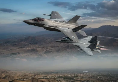 העסקה הרוסית-איראנית הגדולה נחשפת: האם ה-Su-35 יצליח לאיים על ה"אדיר" של חיל האוויר הישראלי?